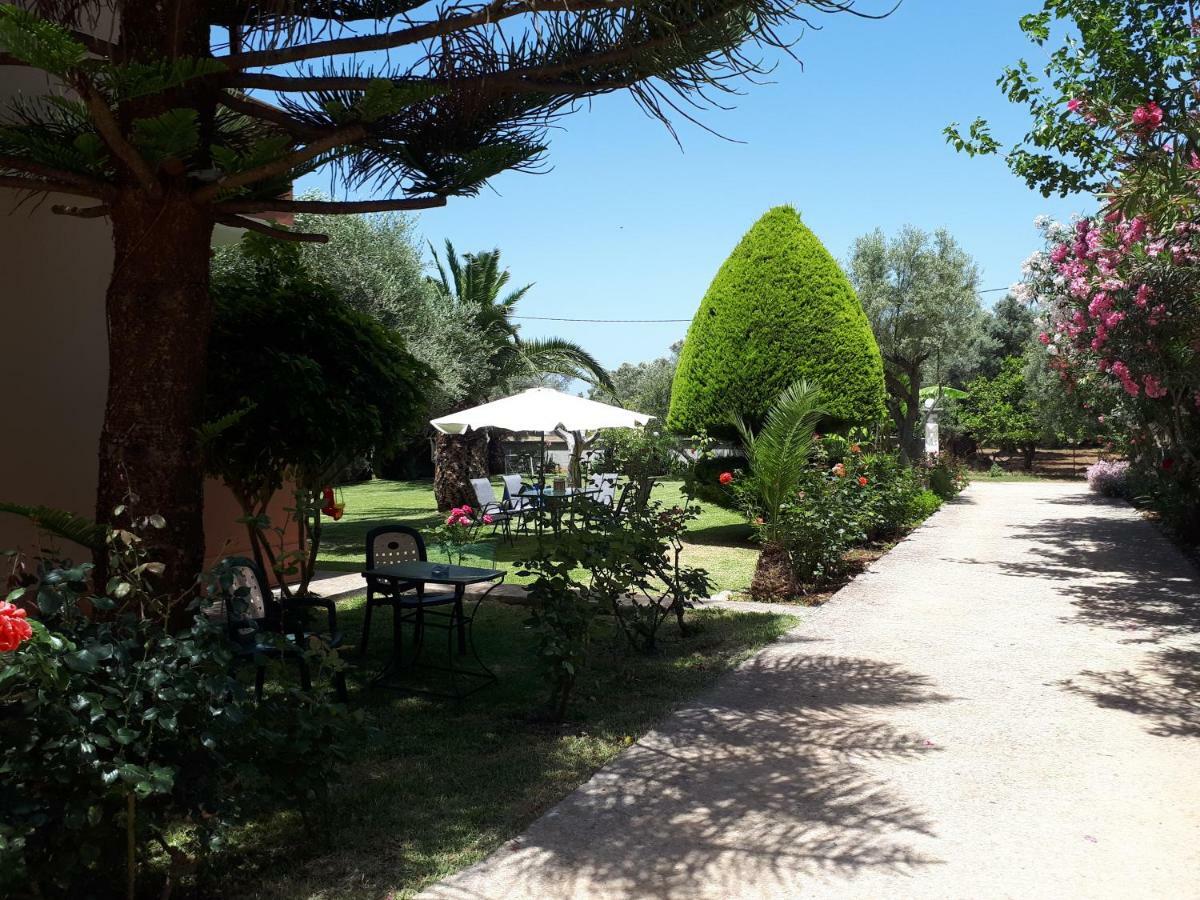 Elizabeth Apartments Frínion المظهر الخارجي الصورة